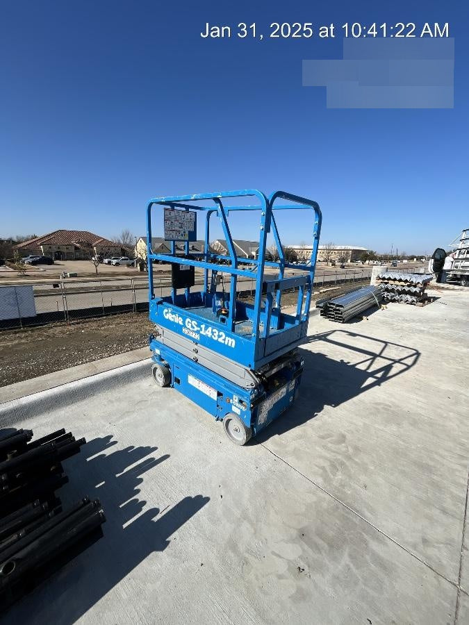 2023 GENIE GS-1432