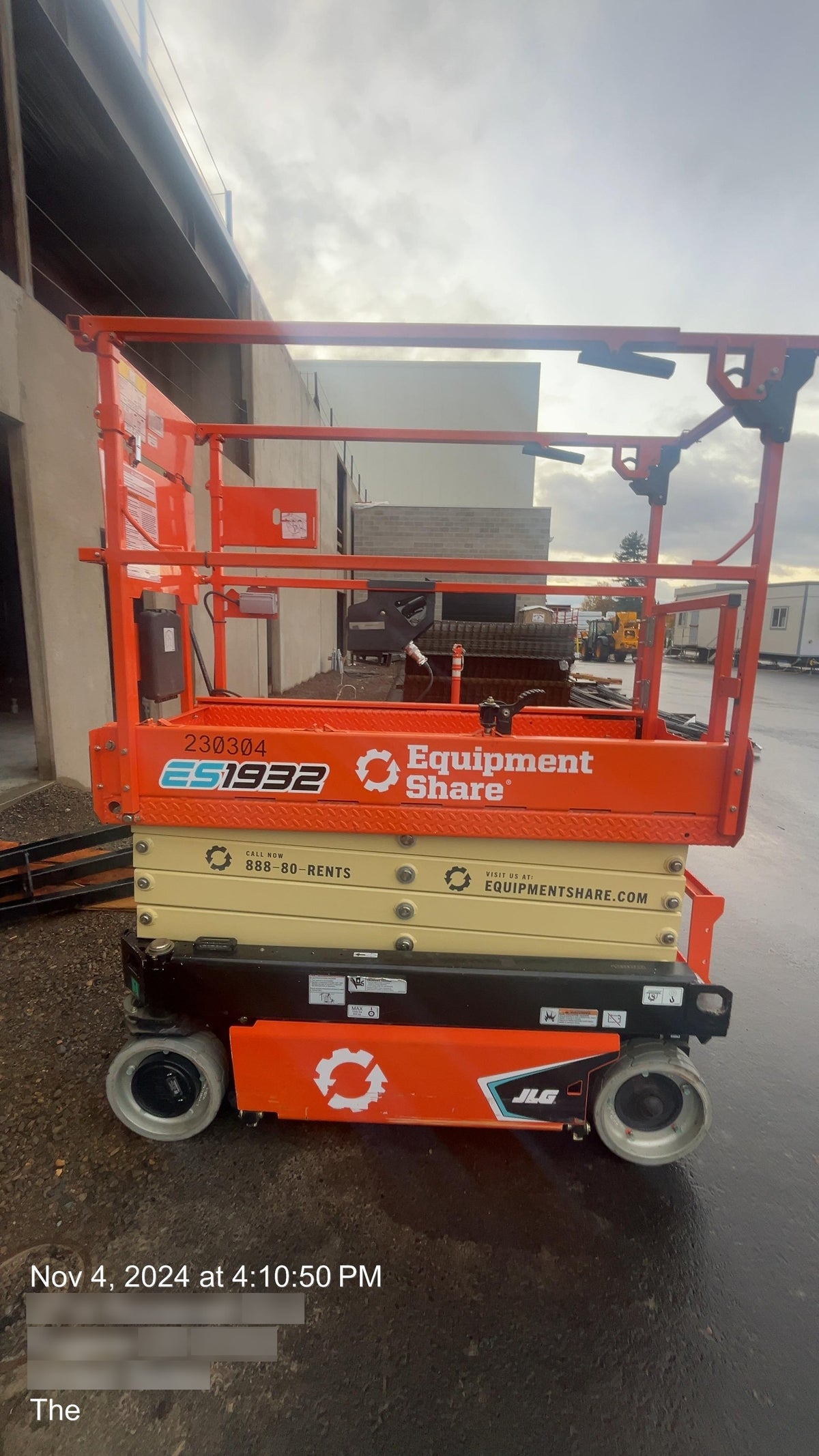 2022 JLG ES1932