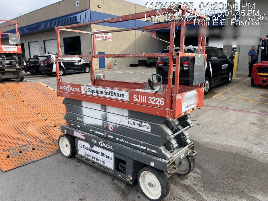 2017 Skyjack SJIII-3226 Skyjack SJ3226, Trojan Battery Set, Extended Warranty 5yr/5k hr