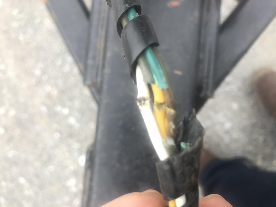 2019 Lincoln Electric Vantage 322 Welder Ready-Pak 3, Two wheel trailer, Fender and Light kit, Cable Rack