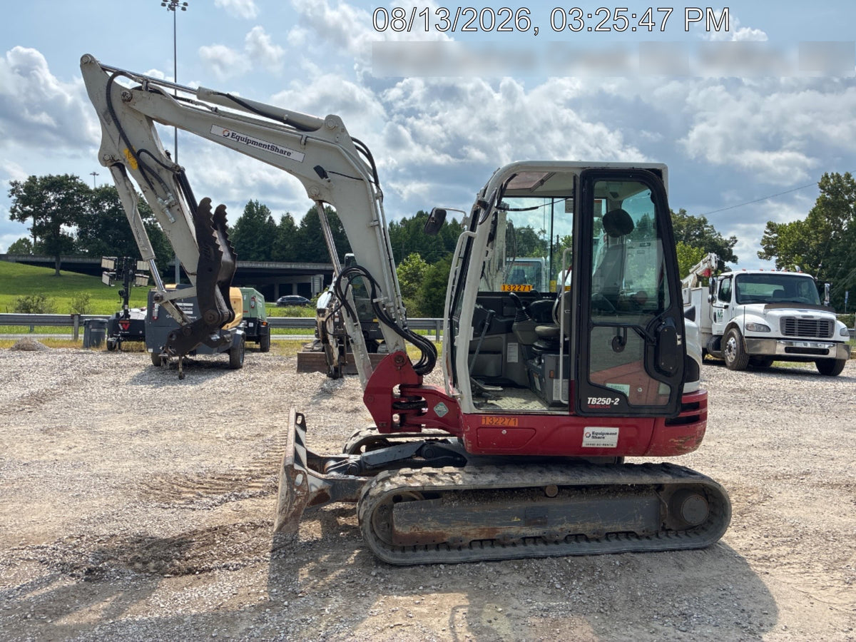 2020 TAKEUCHI TB250-2C