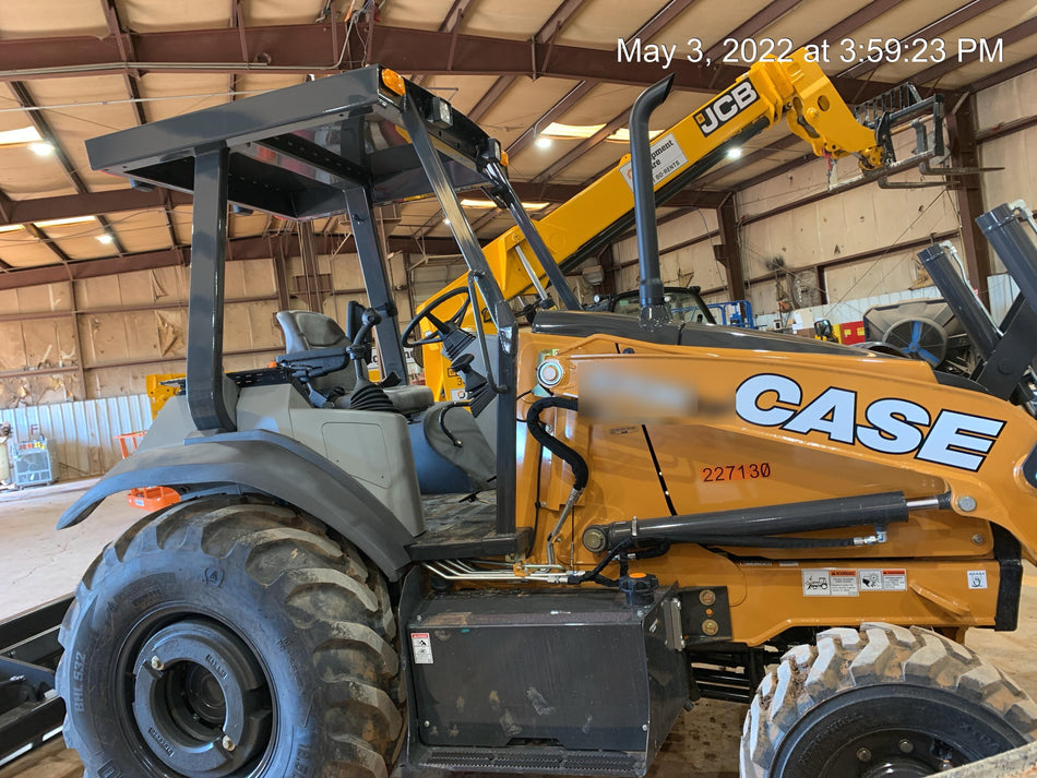 2022 CASE 570N EP