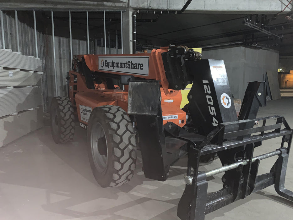 2020 Skytrak 12054 74Hp, Canopy, FF Tires, Work Lights, Beacon, Aux Hydraulics, Back up Alarm, Lifting Eye, ES Decals