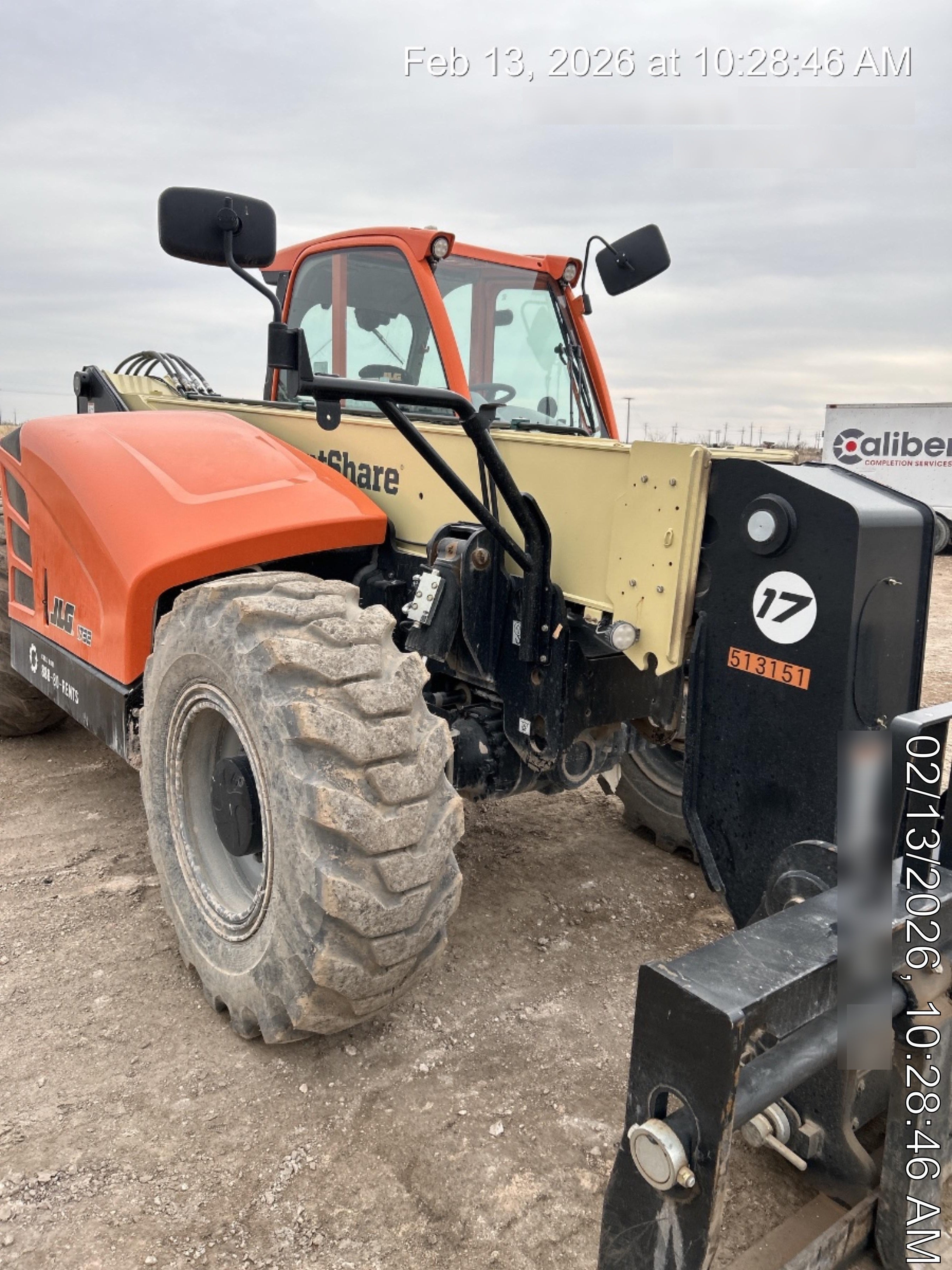 2025 JLG 1732
