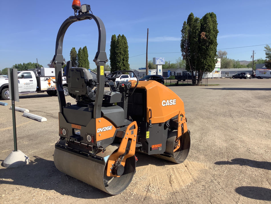 2021 CASE DV26E