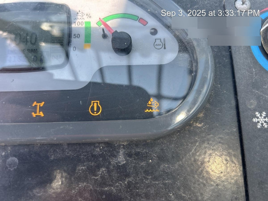 2018 Genie GTH-1056 Genie GTH-1056 w/Enclosed Cab w/HVAC, Work Lights, Solid Tires, Beacon, 60" Carriage and Forks