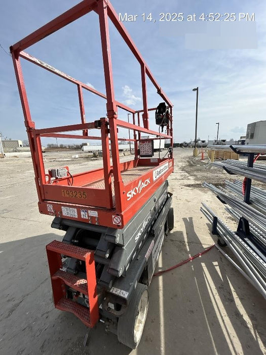 2018 Genie GS-2632 GENIE GS-2632 w/Fixed Rail, Chain Entry