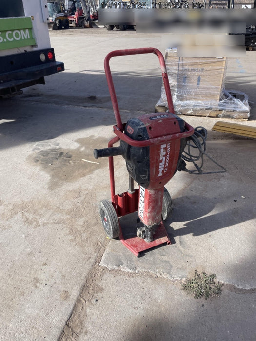 2021 HILTI TE 3000-AVR