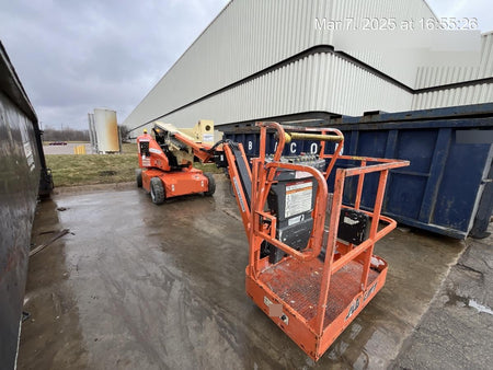2019 JLG E400AJPN