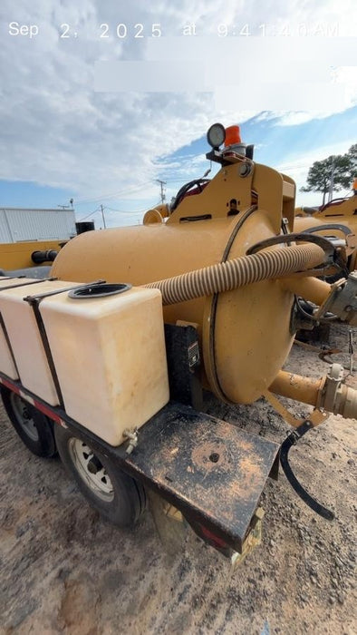 2021 Vac-Tron LP573XDT T4 Koehler Diesel Engine, 500 Gallon Debris Tank, x2 100 Gallon Water Tanks