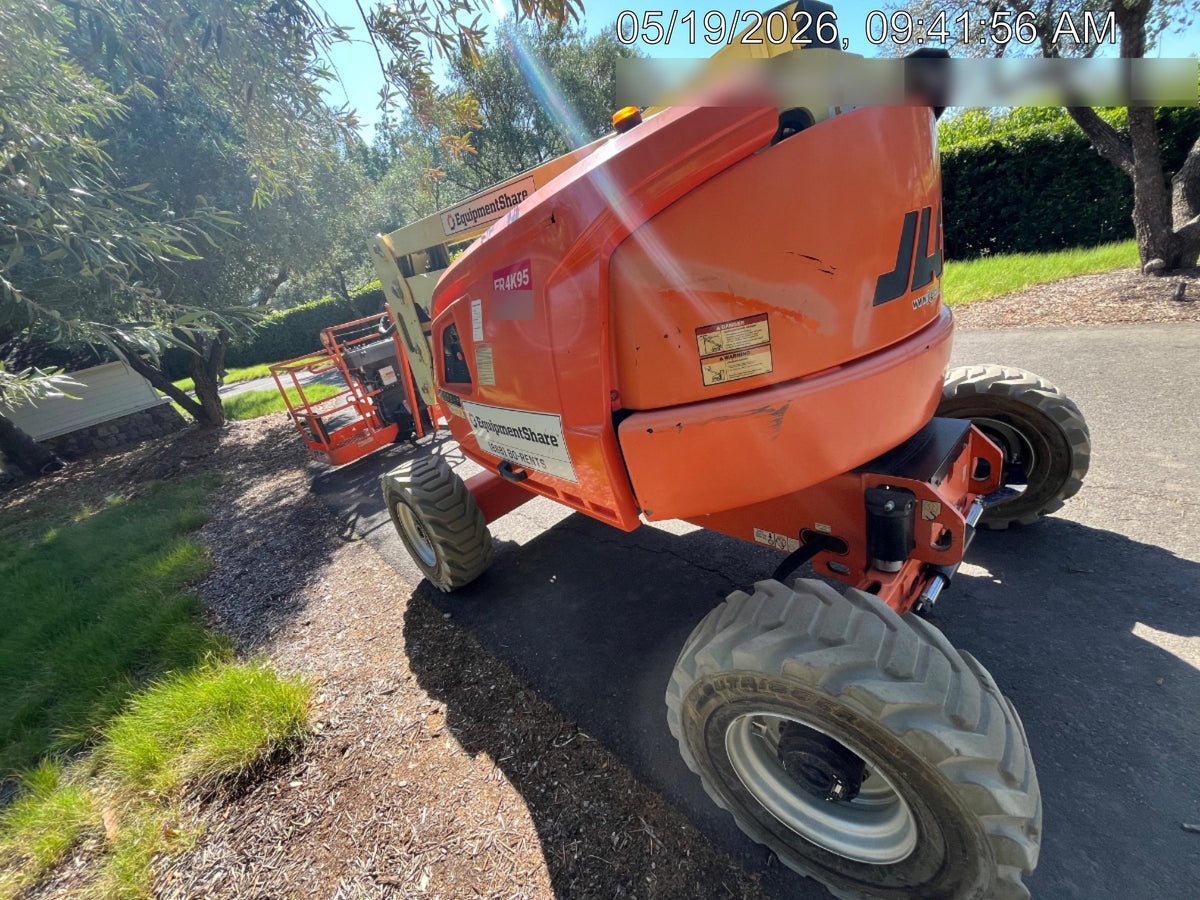 2019 JLG 450AJ