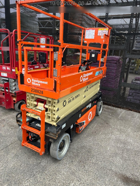 2022 JLG ES2632