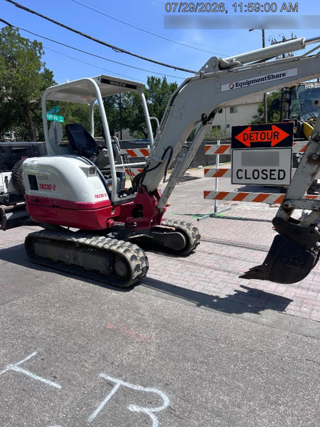 2024 TAKEUCHI TB235-2R