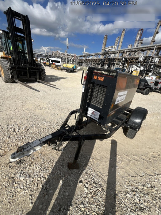 2019 Lincoln Electric Vantage 322 Welder Ready-Pak 3, Two wheel trailer, Fender and Light kit, Cable Rack