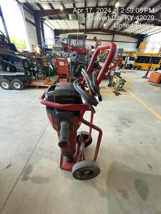 2022 HILTI TE 3000-AVR