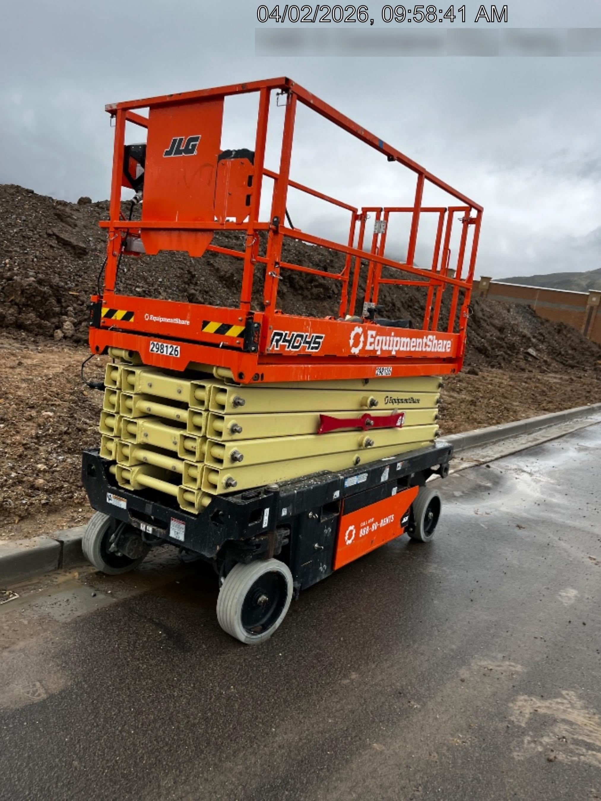 2023 JLG R4045
