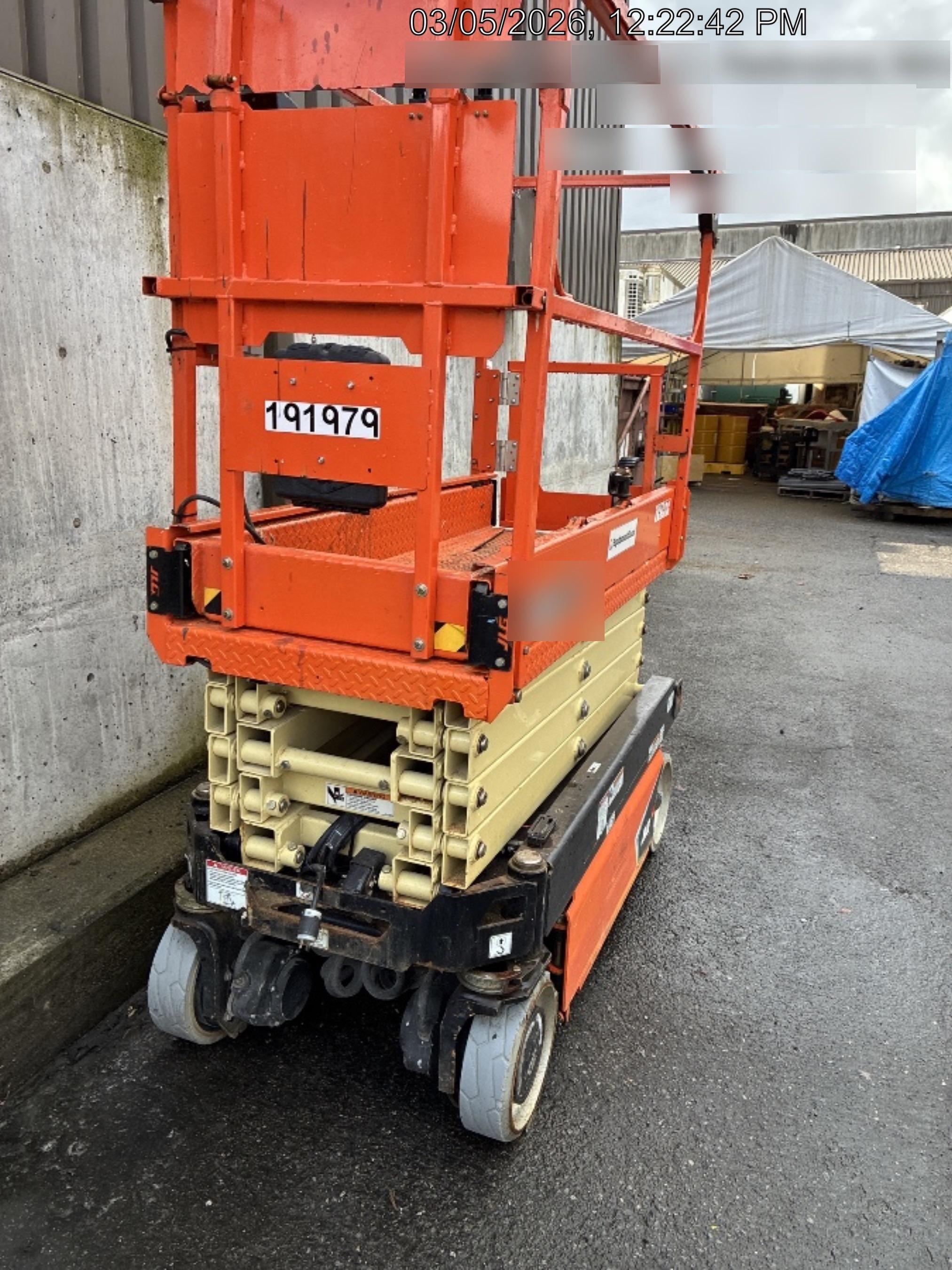 2021 JLG ES1932