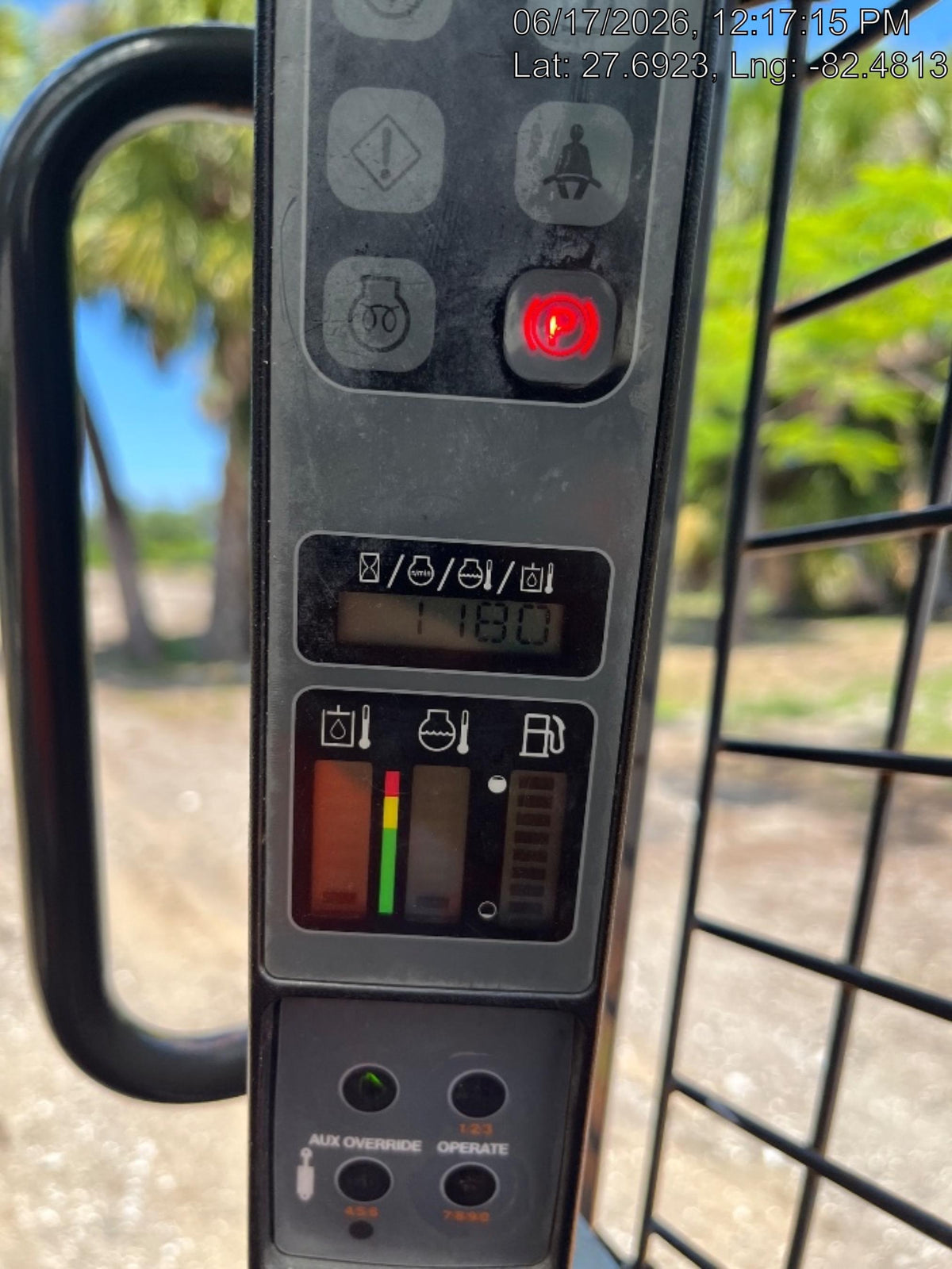 2019 CASE SR175