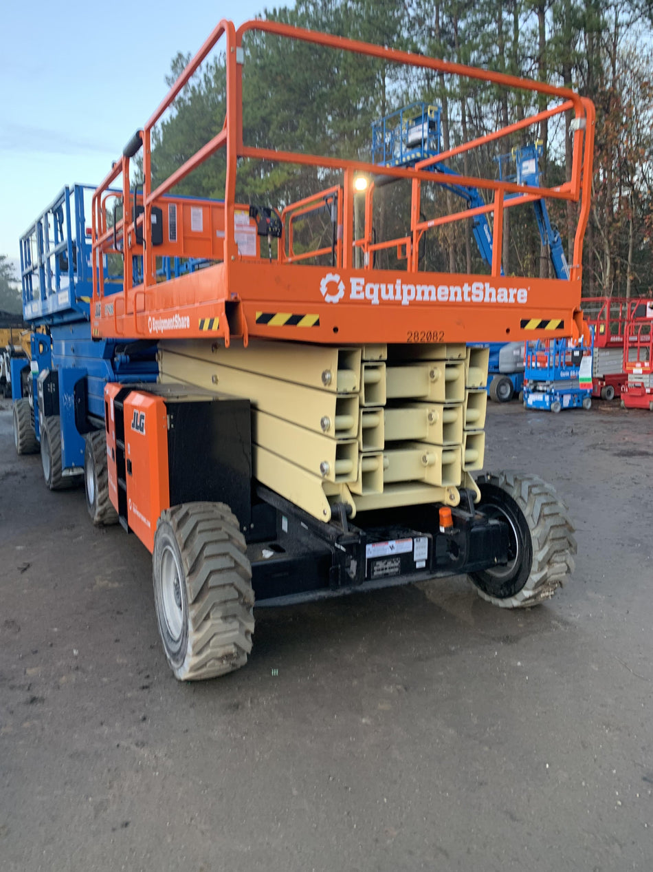 2022 JLG RT4394