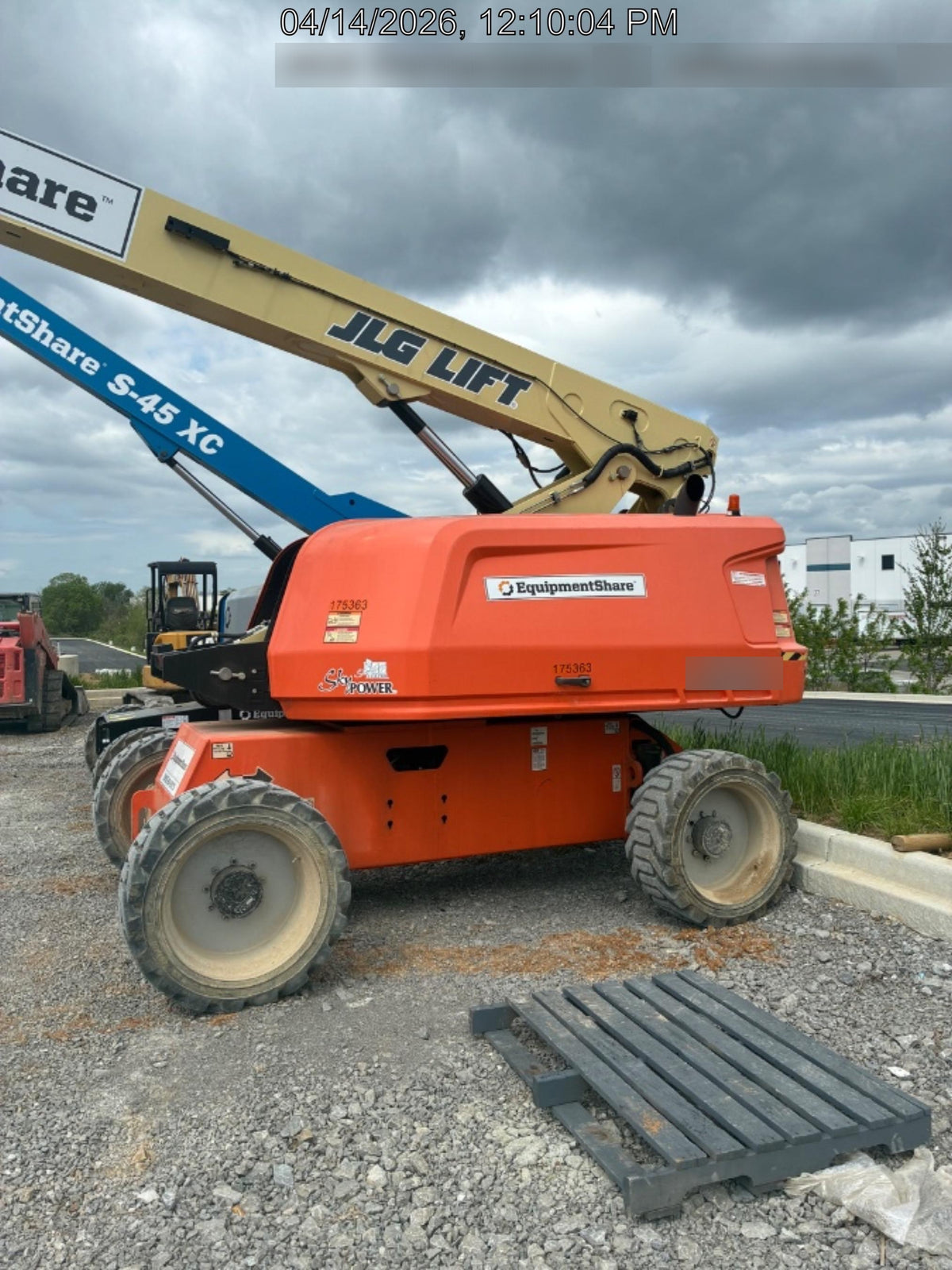 2021 JLG 660SJ