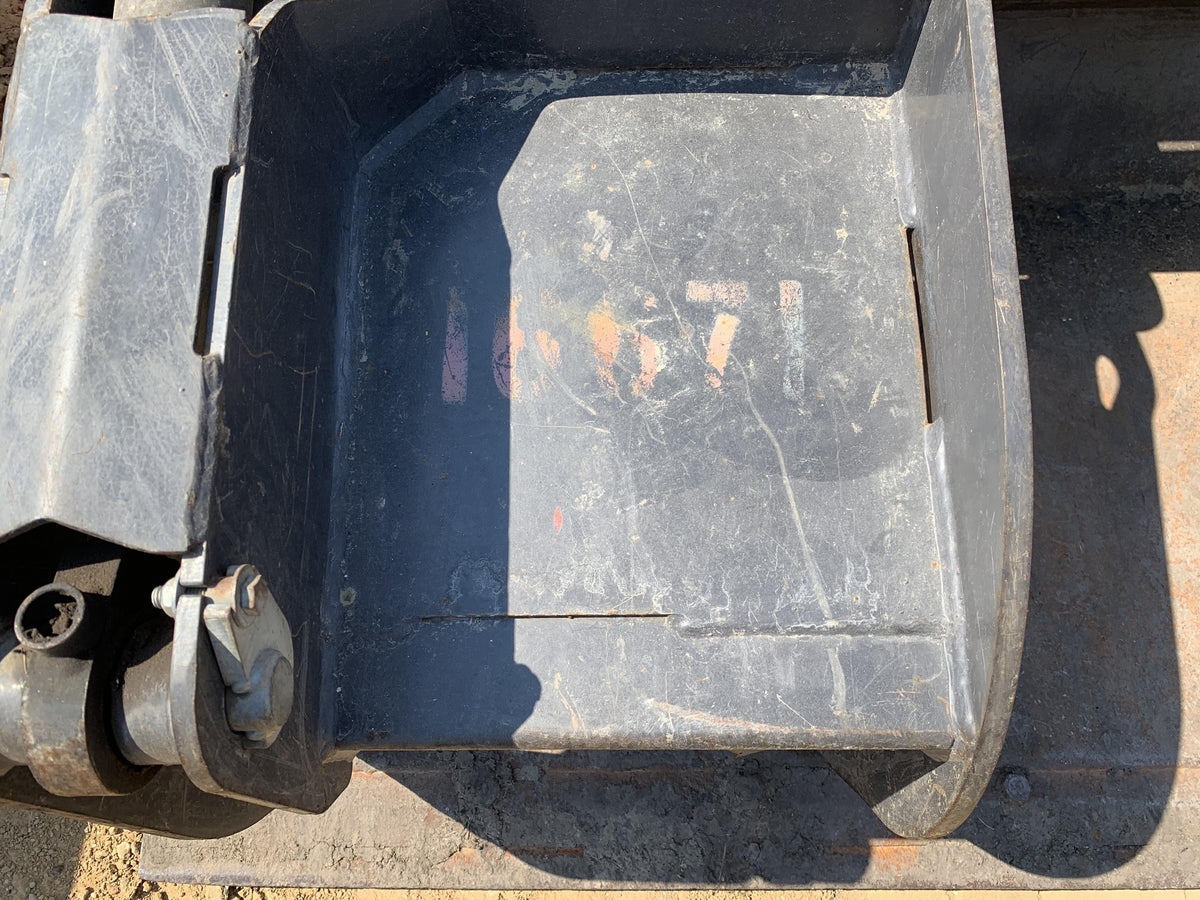 2018 PALADIN 76" Scrap Grapple Bucket - Paladin