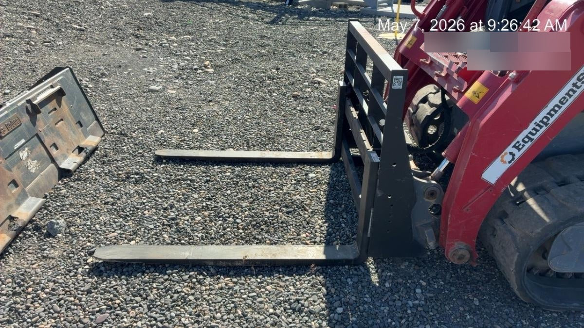 2026 ARROW MATERIAL HANDLING 48" Pallet Forks - Arrow