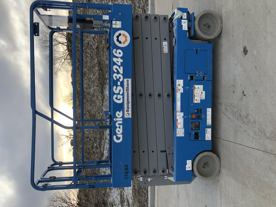 2018 Genie GS-3246 GS-3246 w/Folding rails, Full height swing gate
