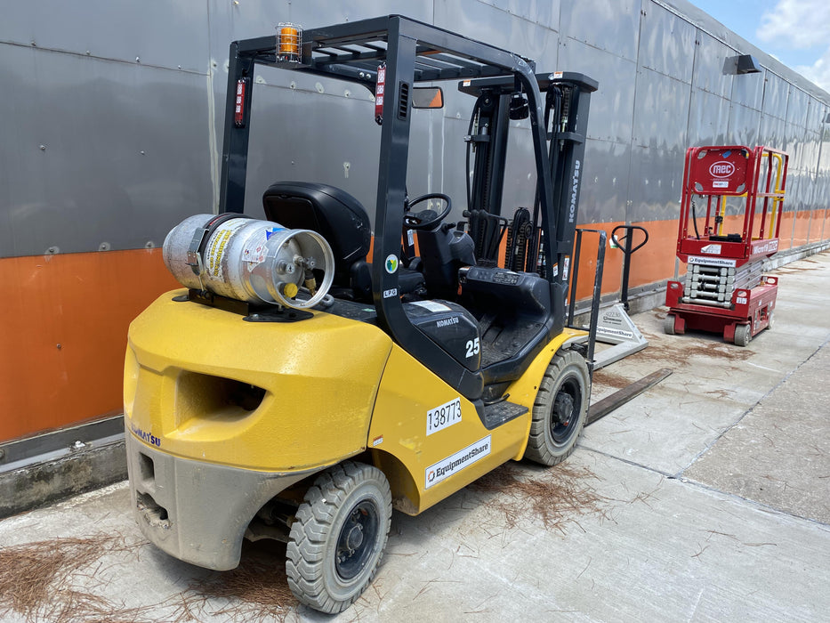 2021 KOMATSU FG25T-16