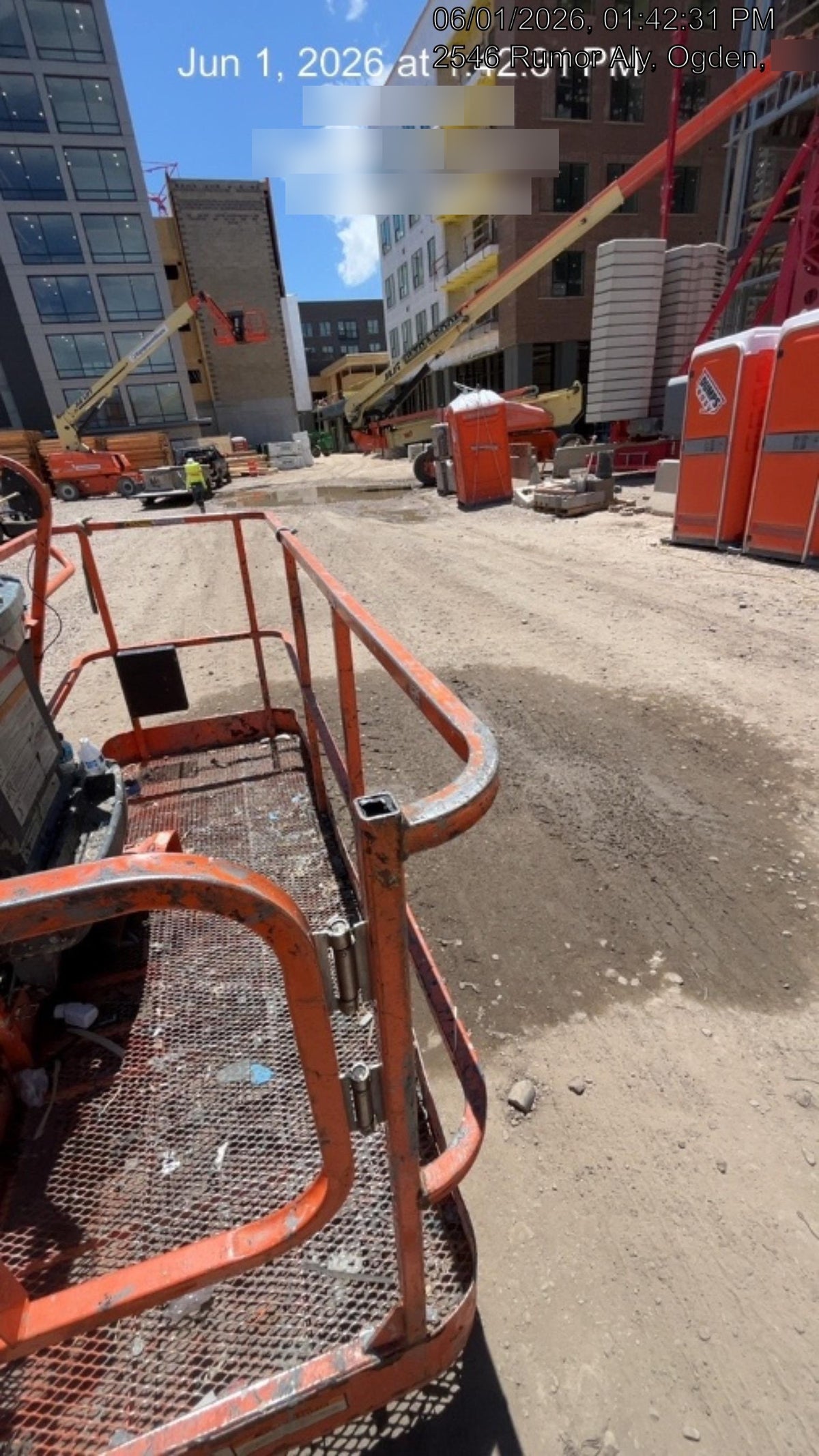 2020 JLG 660SJ