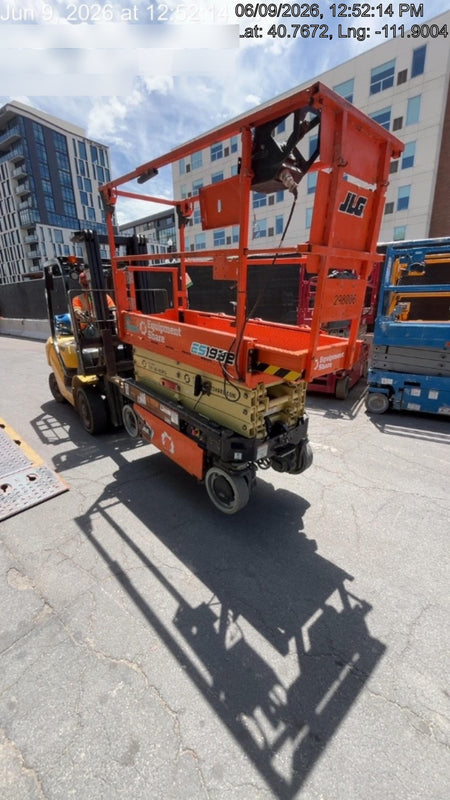 2023 JLG ES1932