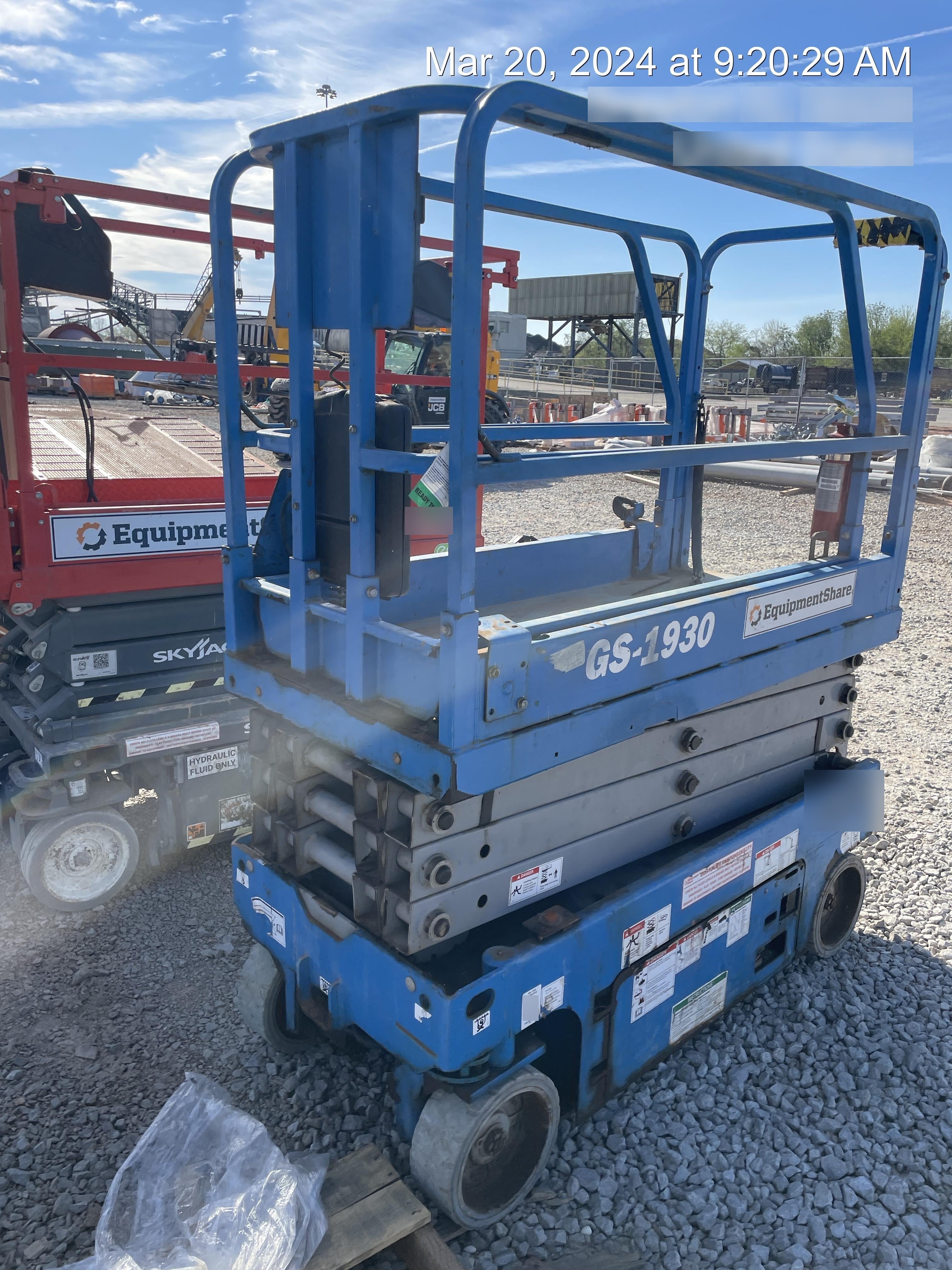 2019 Genie GS-1930 Fixed rails with chain Entry