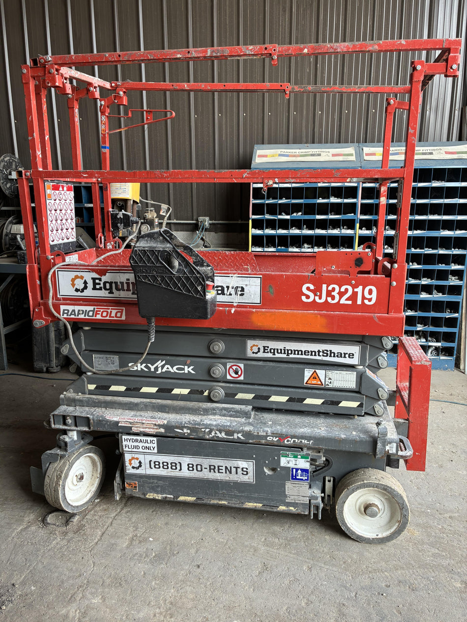 2023 SKYJACK SJ3219