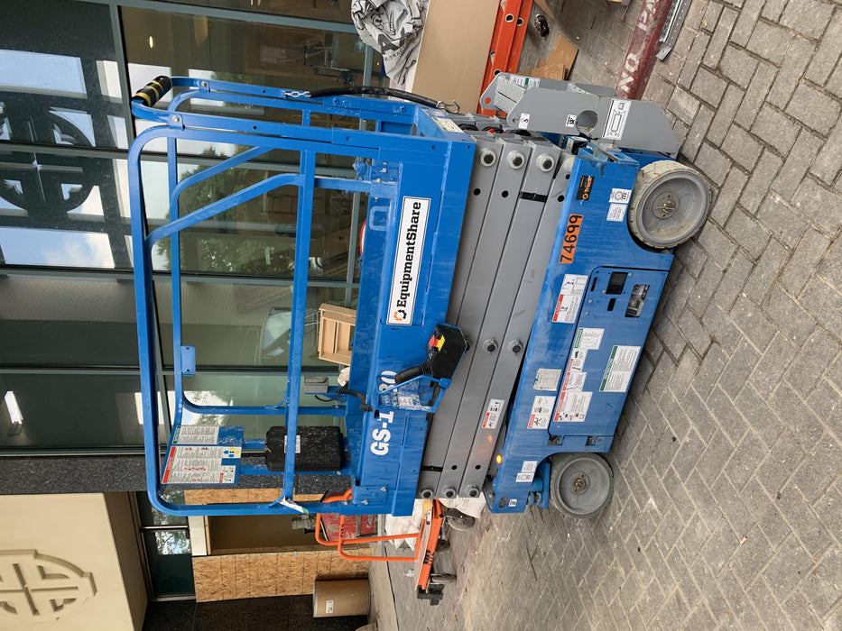 2020 Genie GS-1930 Fixed rails with chain entry gate - Pre A92.20