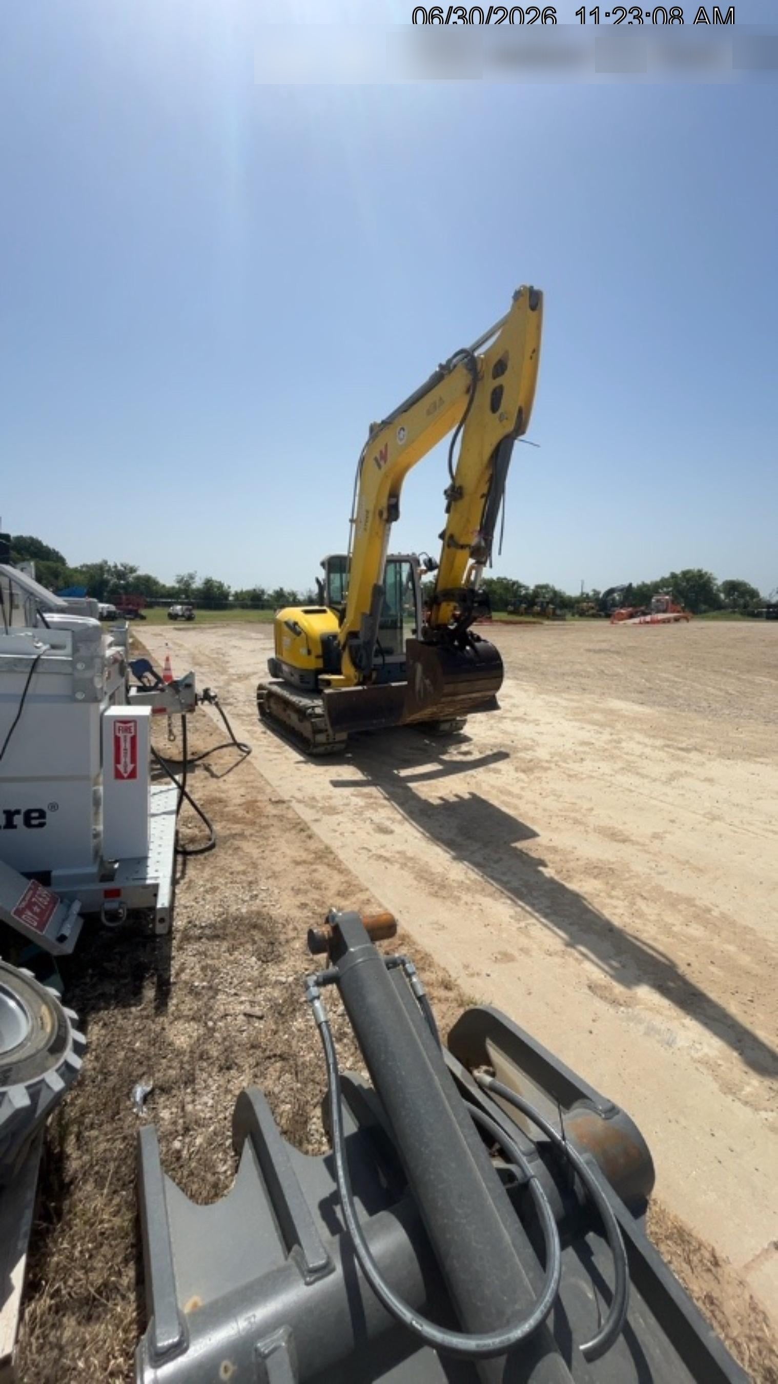 Wacker Neuson ET90 Enclosed Cab, Hybrid Tracks, Long Dipperstick, Bucket