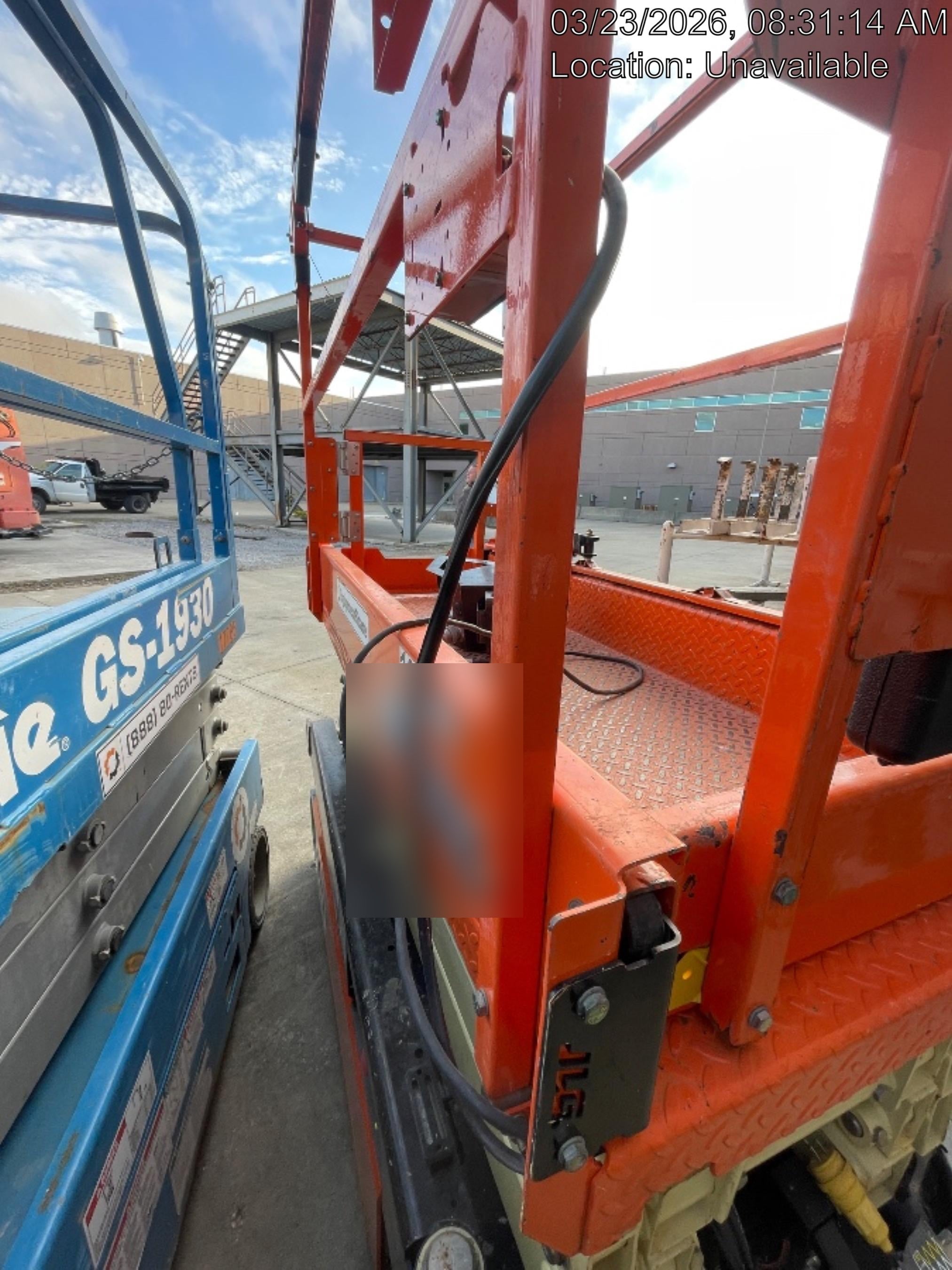 2021 JLG ES1932