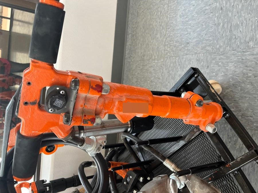 2024 MICHIGAN PNEUMATIC ES-TPB30-1-TRACKER