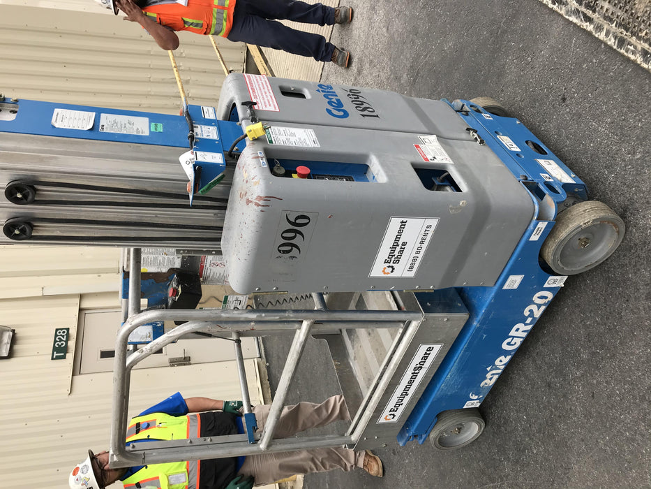 2018 GENIE GR-20