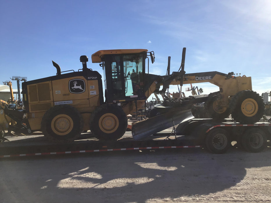 2020 JOHN DEERE 672G