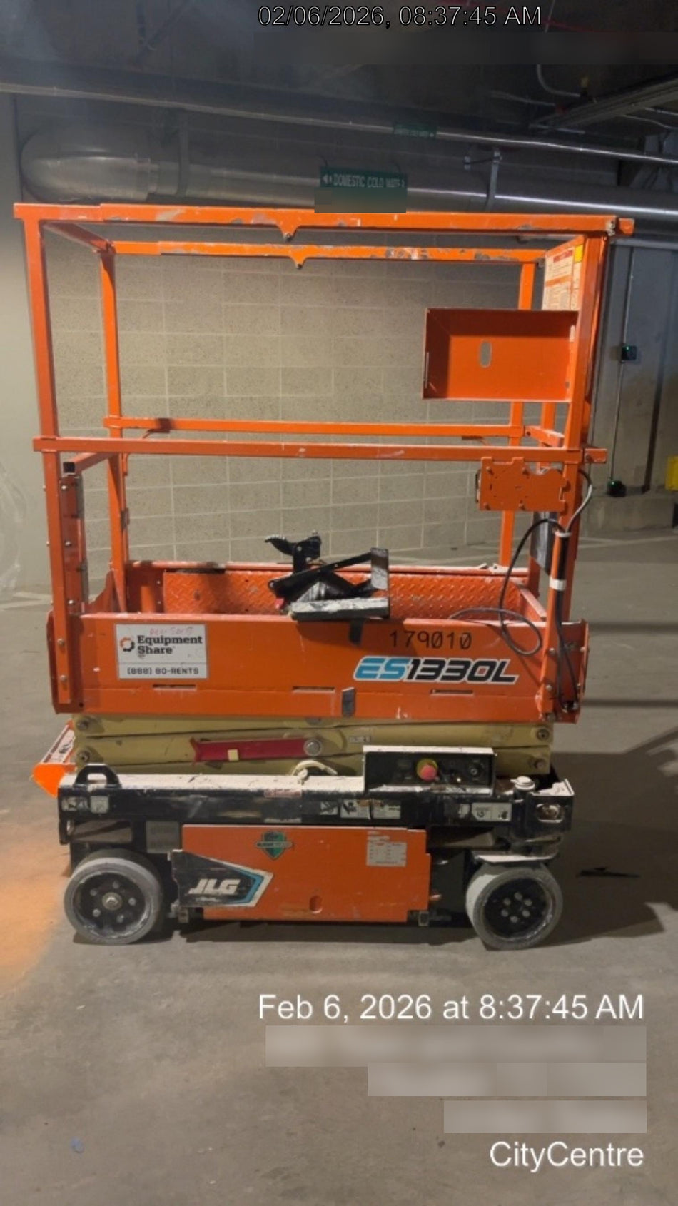 2021 JLG ES1330L