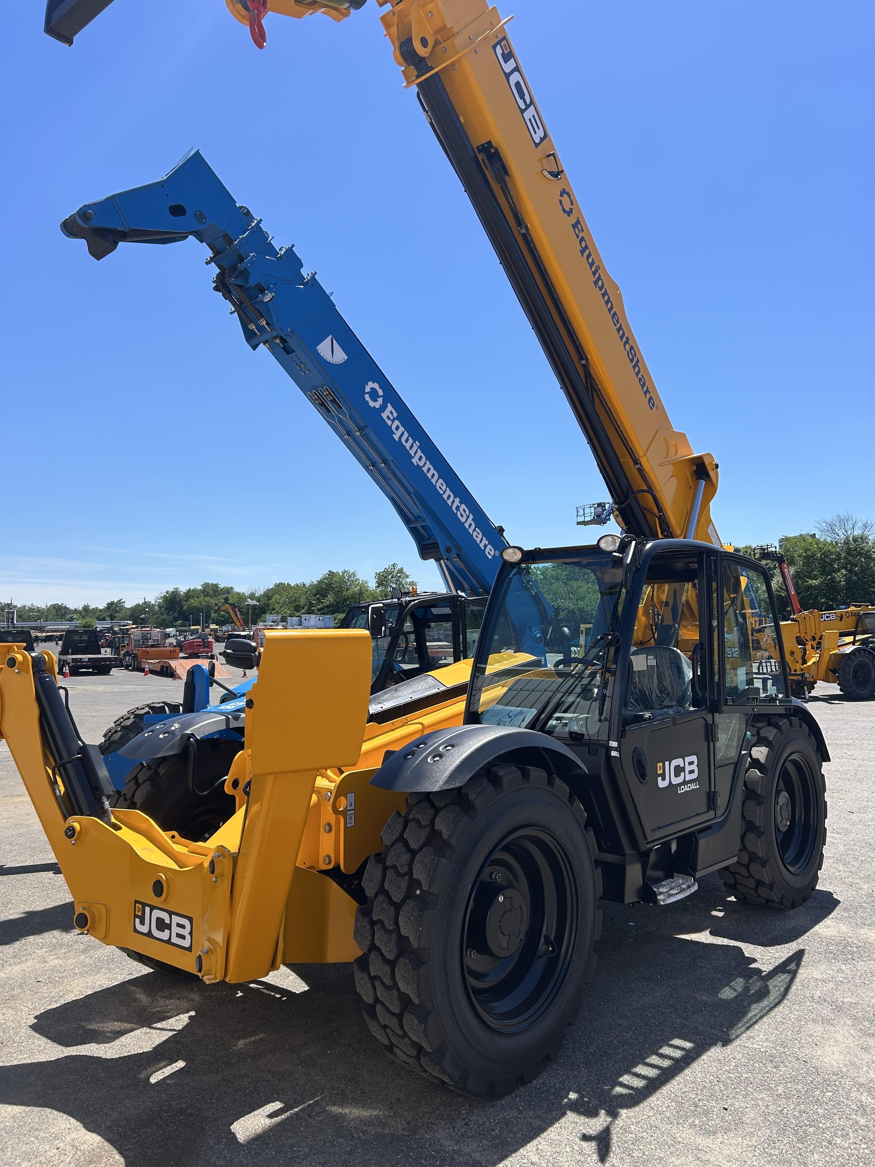2026 JCB 512-56