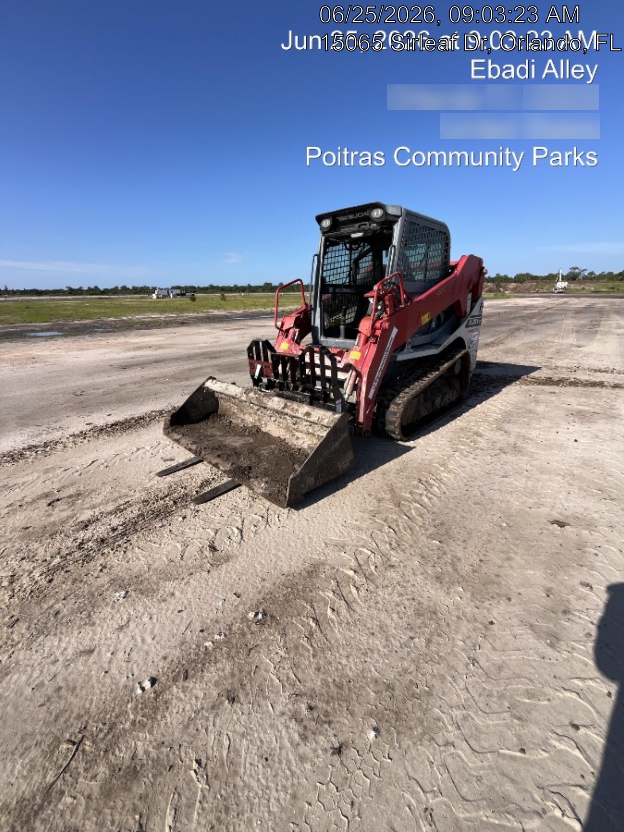 2023 TAKEUCHI TL10V2-CR