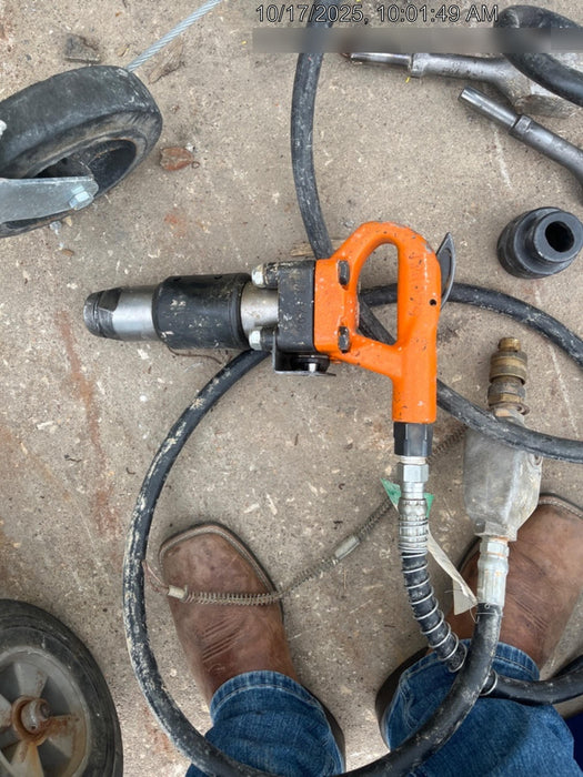 2021 MICHIGAN PNEUMATIC ES-CH3R-TRACKER