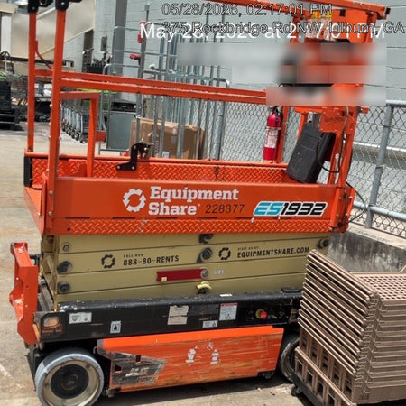 2022 JLG ES1932