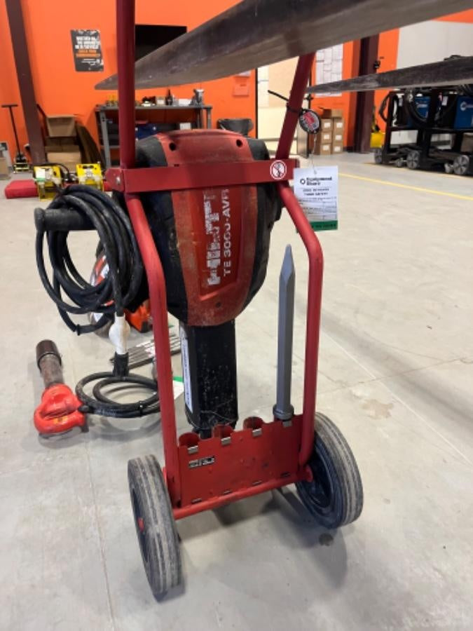 2020 HILTI TE 3000-AVR