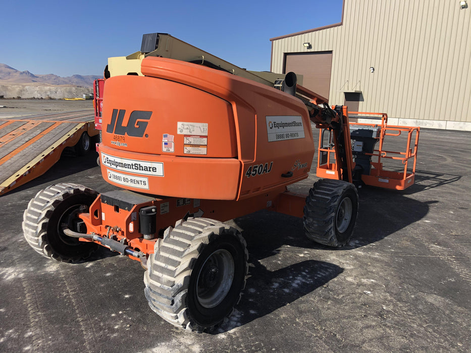 2019 JLG 450AJ
