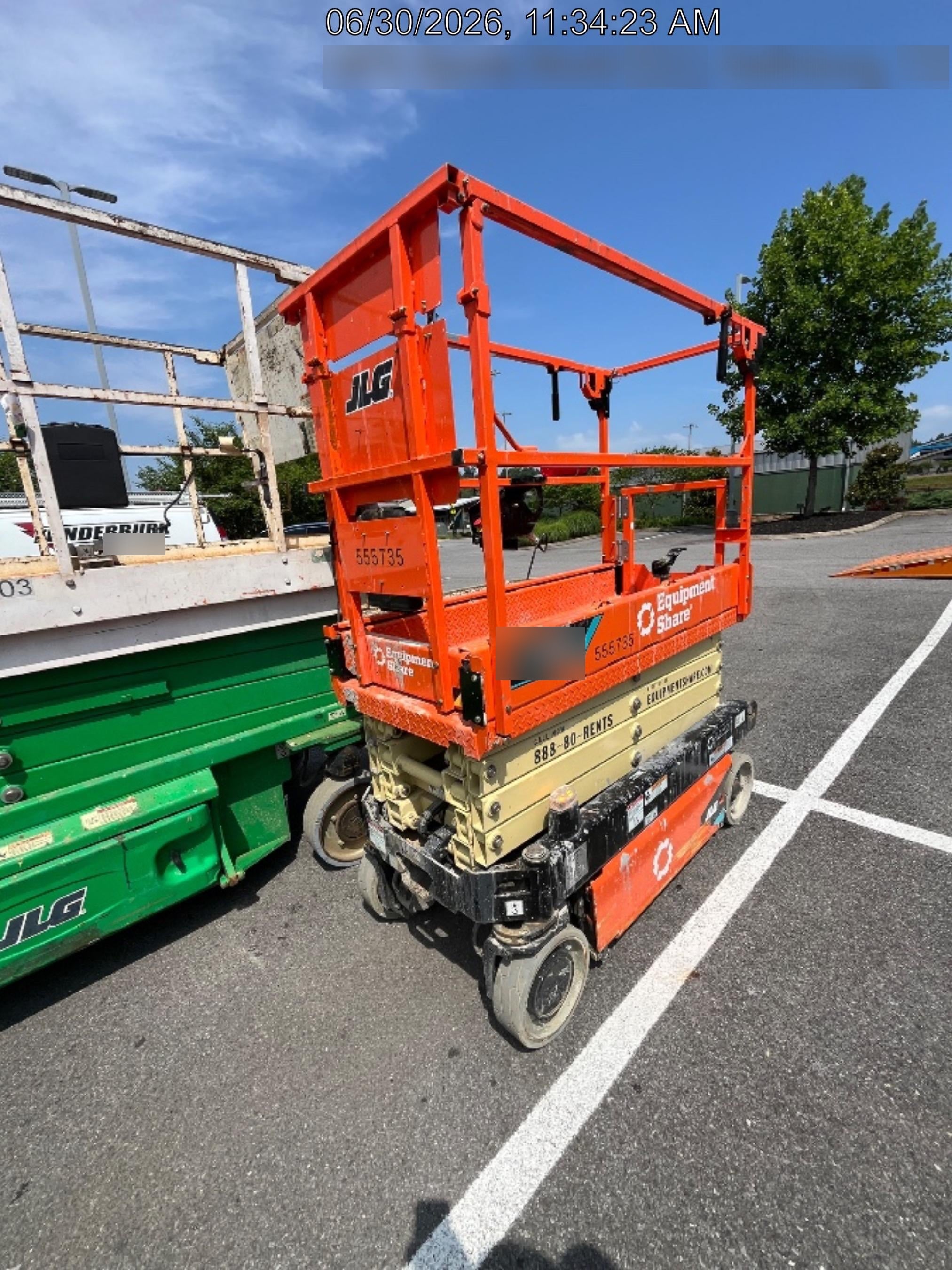 2025 JLG ES1932