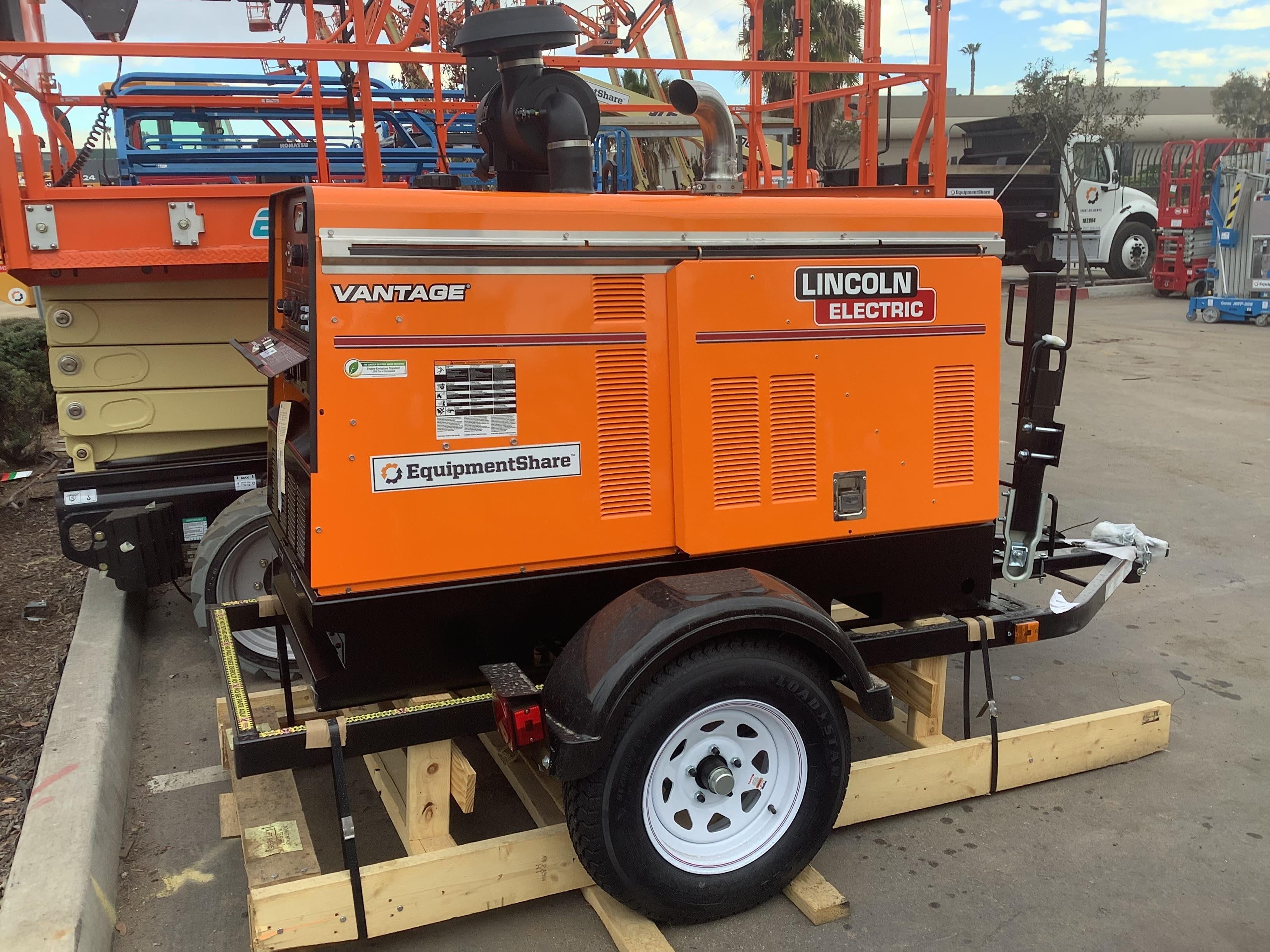 2021 Lincoln Electric Vantage 549X Ready Pak 3, ORANGE (includes trailer, cable rack, fender light kit)