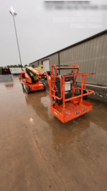 2019 JLG E400AJPN