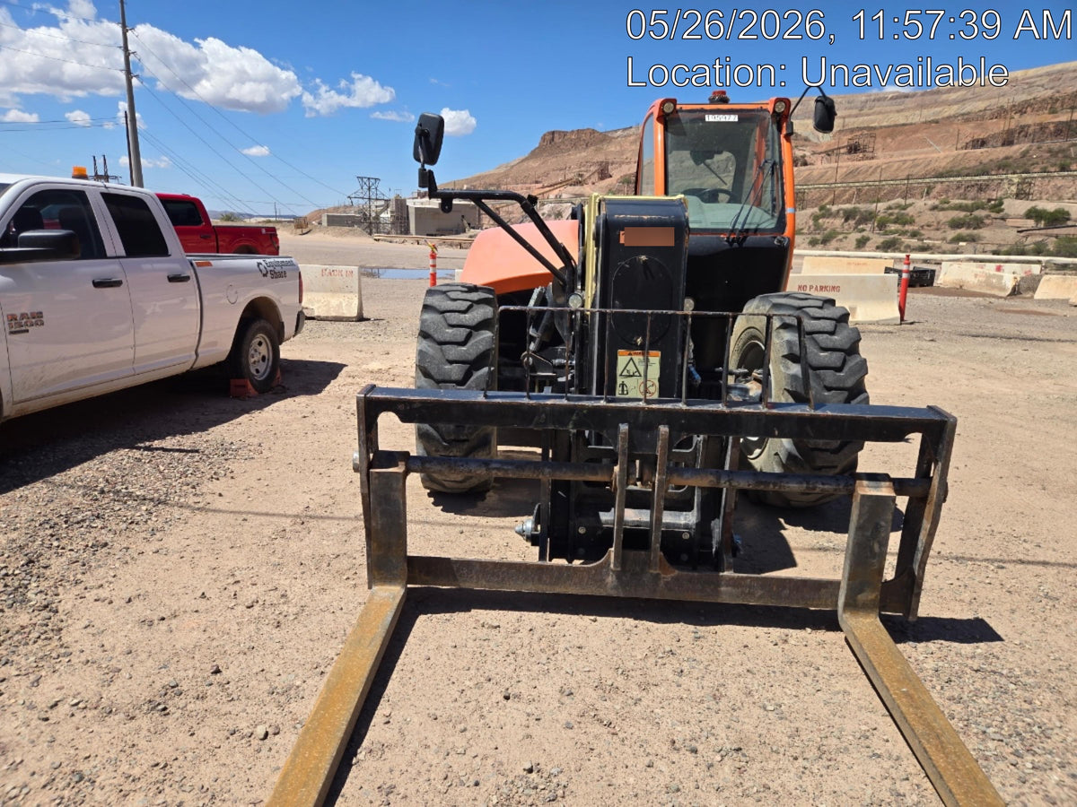 2021 JLG 1732