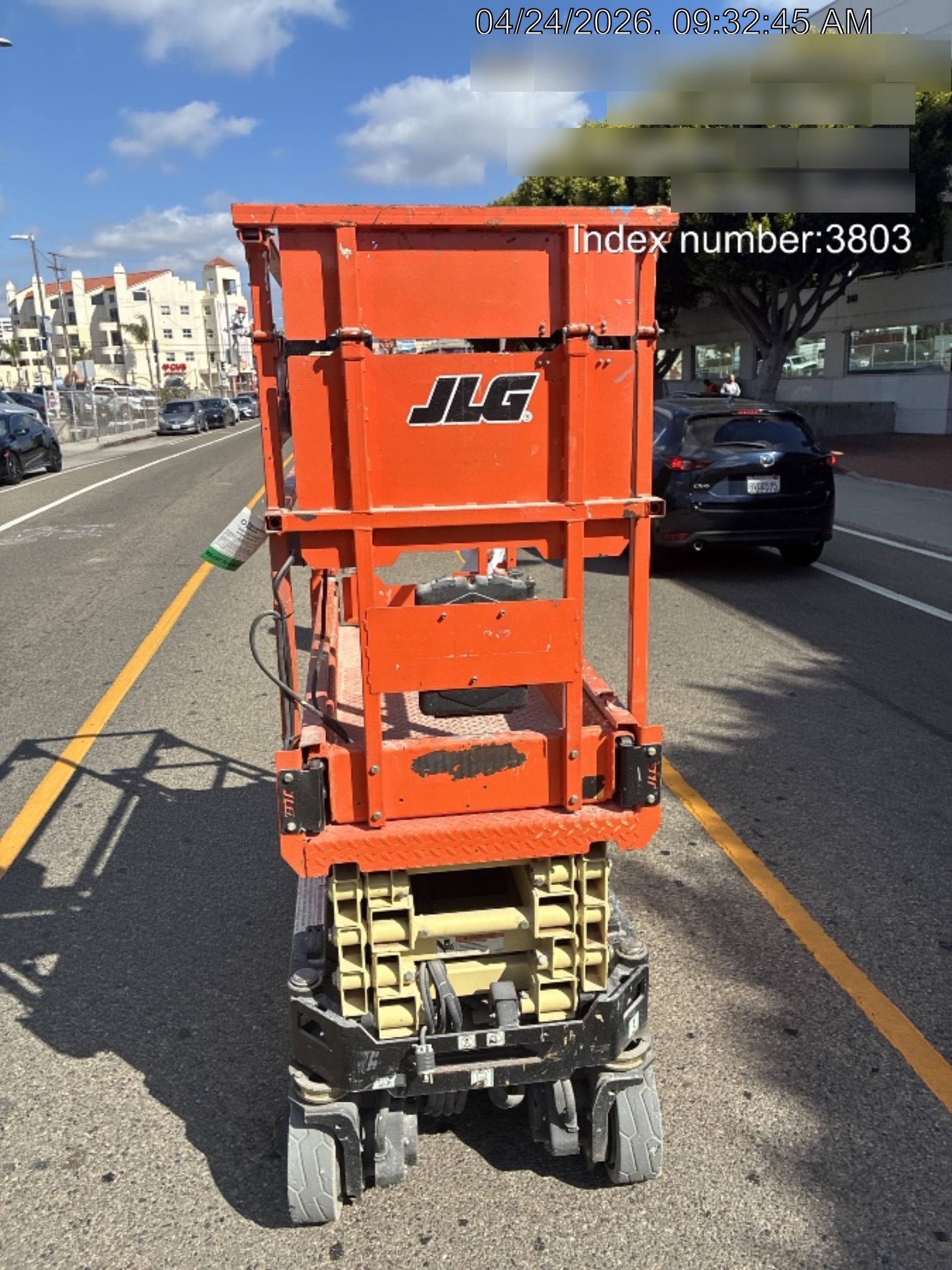 2021 JLG ES1932